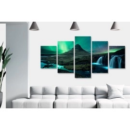 Tablouri peisaje cascada si aurora boreala